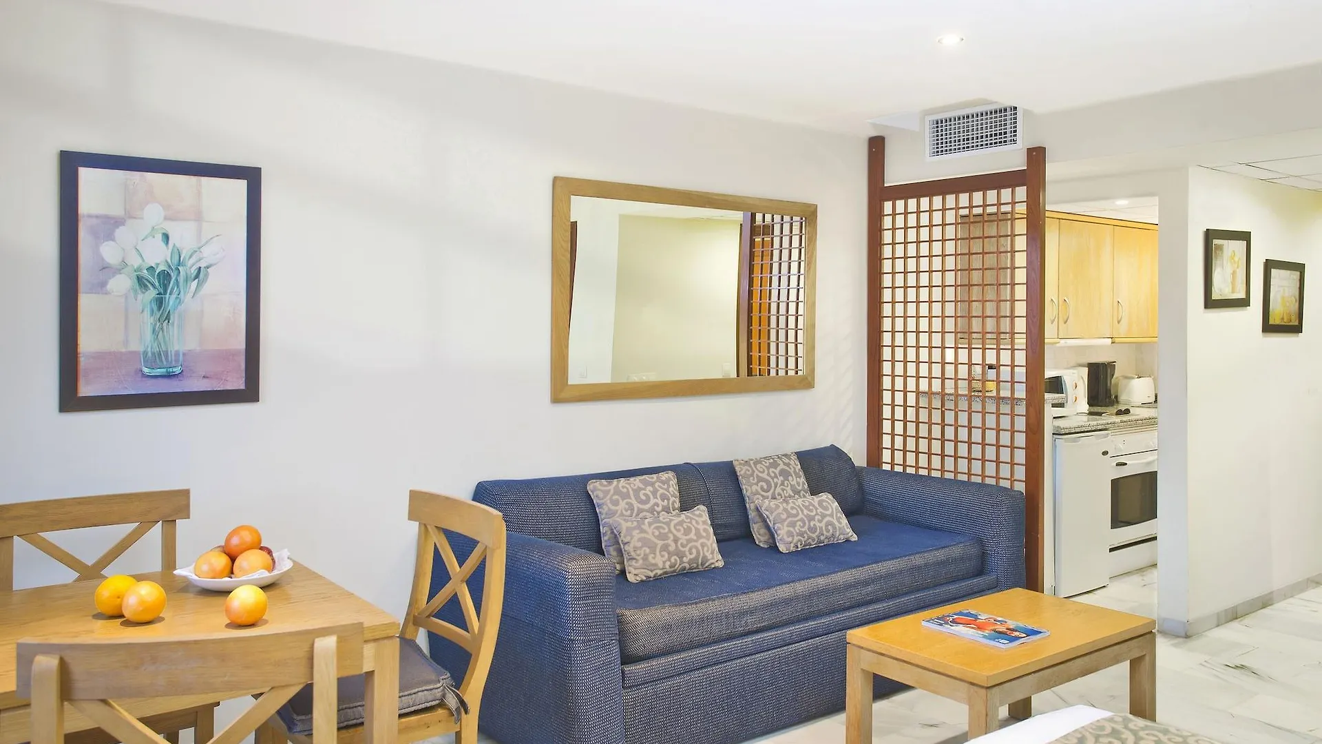 Sunset Beach Club Hotel Apartments Benalmadena 4*,