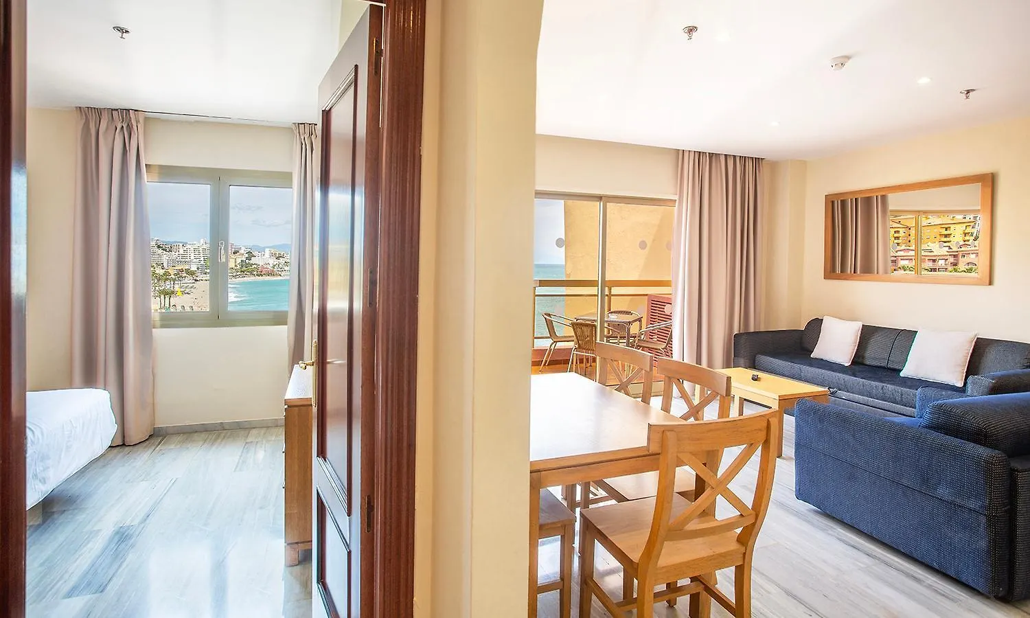 Sunset Beach Club Hotel Apartments Benalmadena 4*,