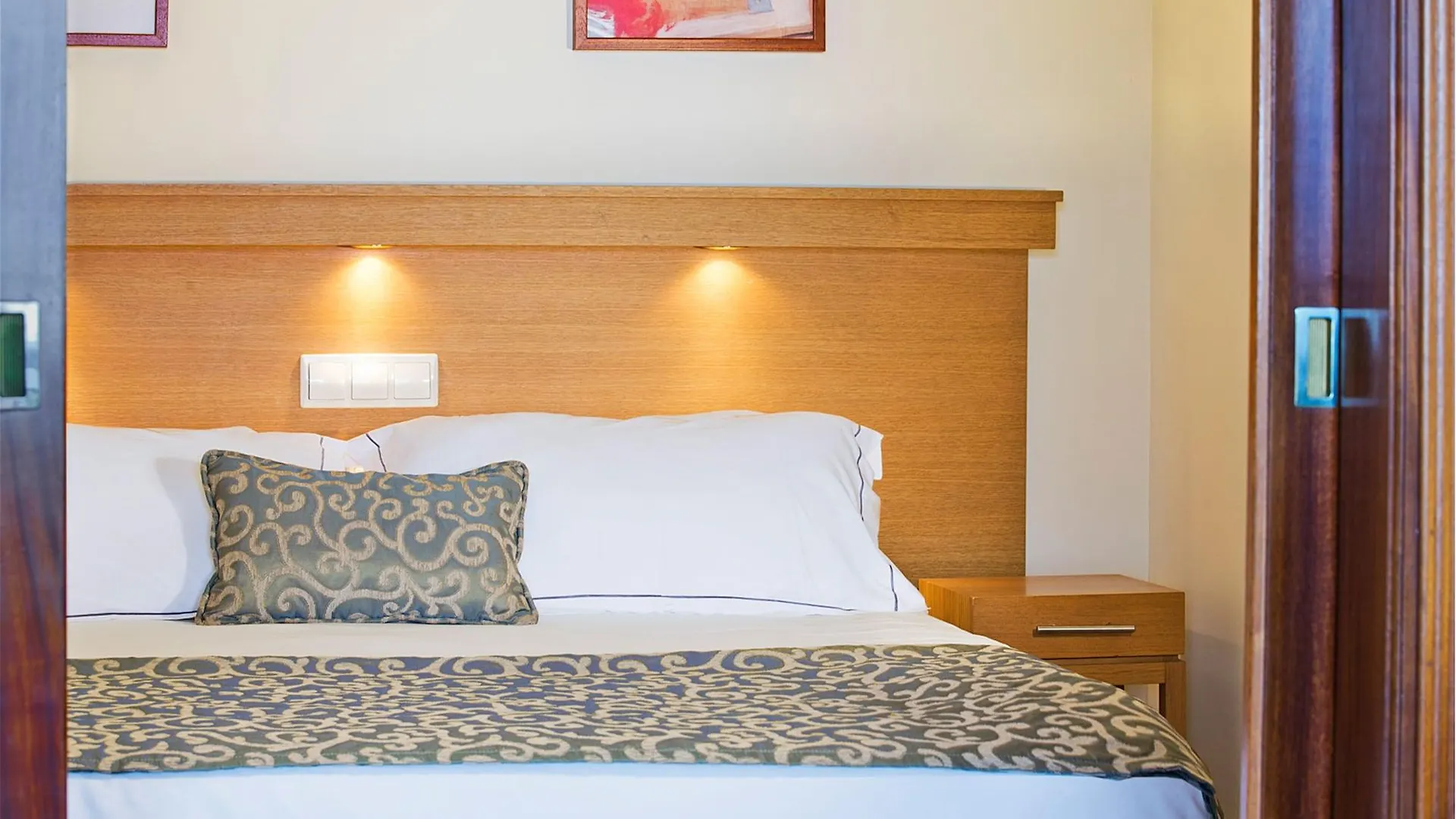Sunset Beach Club Hotel Apartments Benalmádena Apartmanhotel