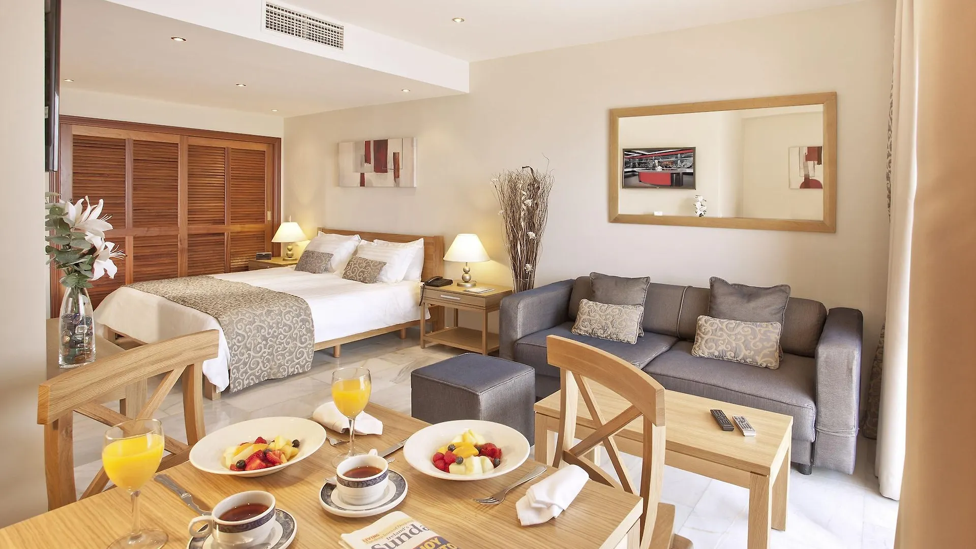 Sunset Beach Club Hotel Apartments Benalmádena 4*,  Spanyolország